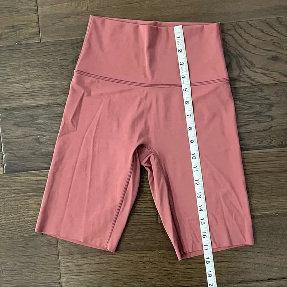 Offline by Aerie Hi-Rise Bike Shorts - Picture 6 of 7